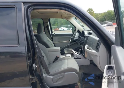 2008 Jeep Liberty Sport из США, поврежденный, VIN 1J8GN28K08W282479